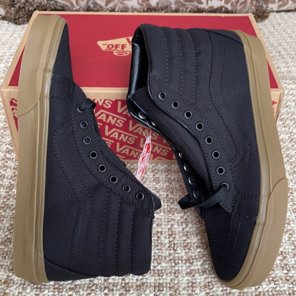 Vans Men’s Sk8-Hi Reissue Canvas Gum Black/Light Gum sneakers